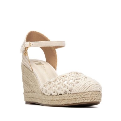 ZAPATO DE MUJER CON CUÑA