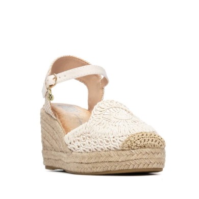 ZAPATO DE MUJER CON CUÑA
